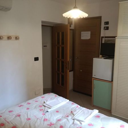 Affittacamere Ca' Dei Lisci Riomaggiore Exterior foto